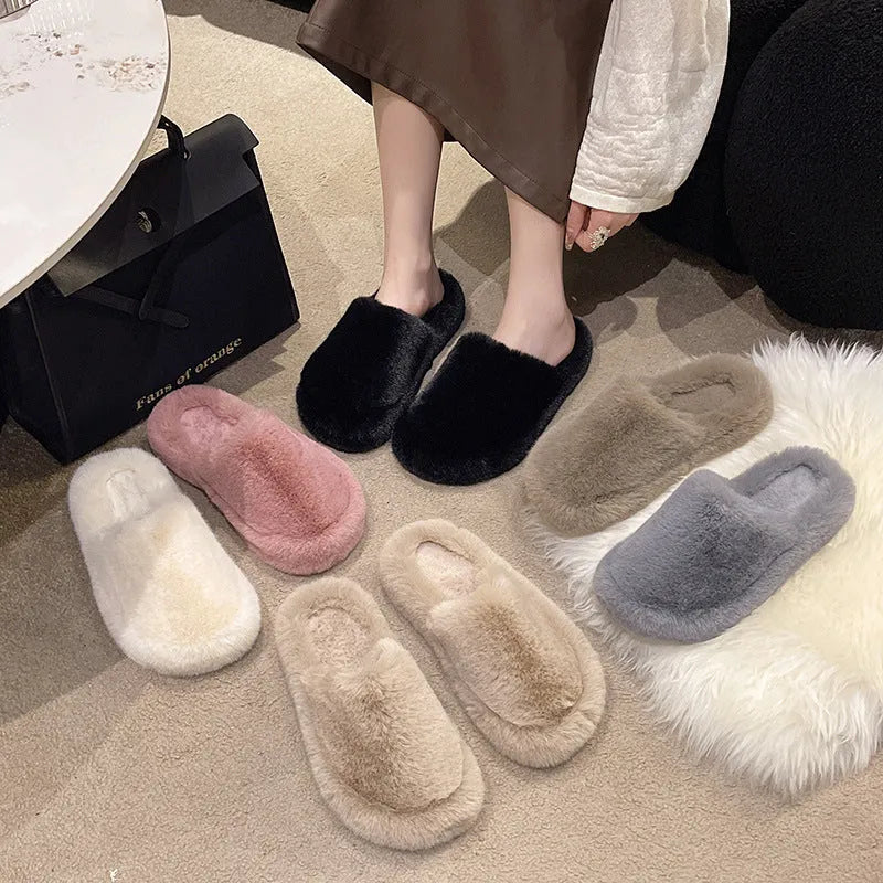 Women winter open-toe slippers with 3cm heel in beige, plush upper and black rubber sole