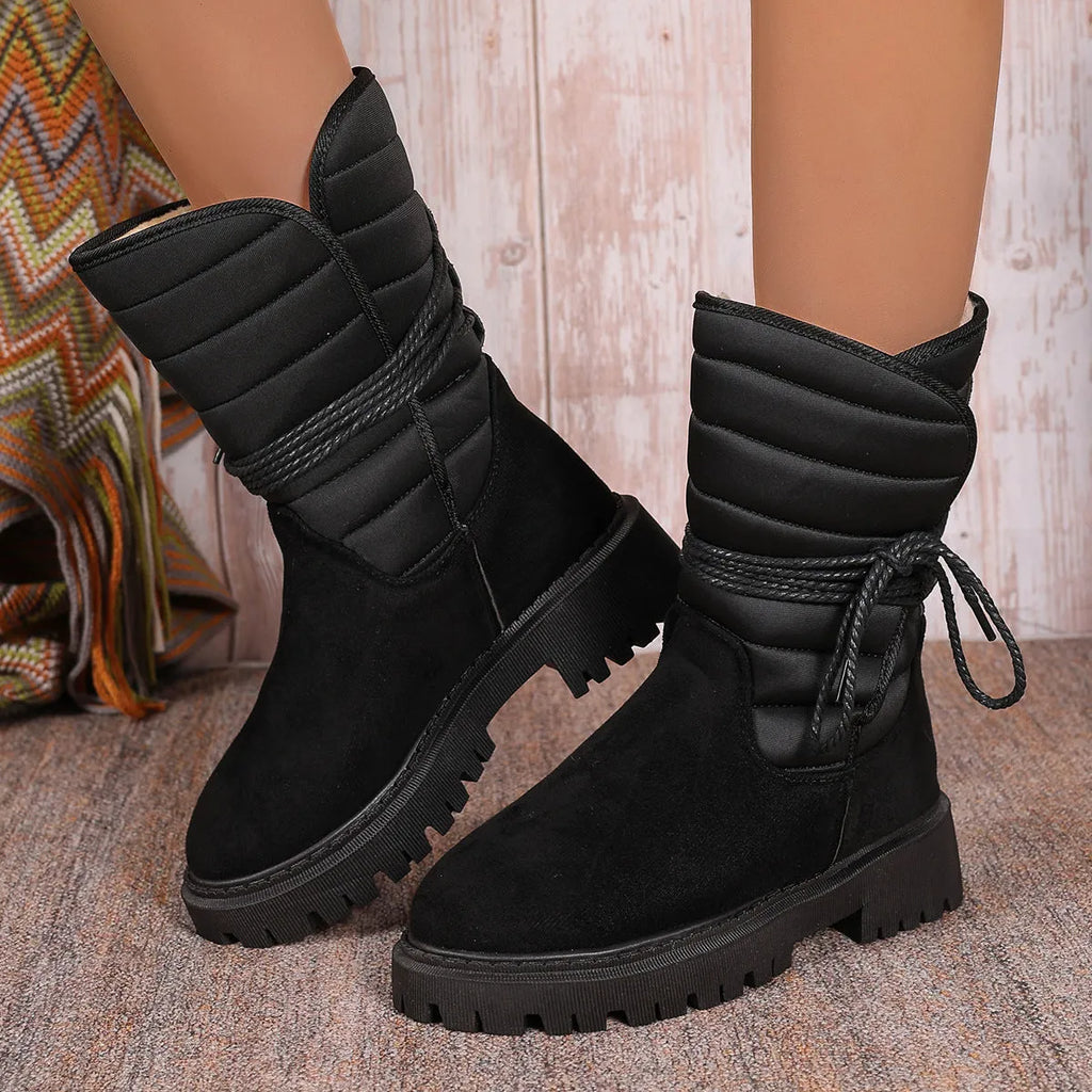 Women's chunky heel mid-calf snow boots in suede with fleece lining and lace-up front