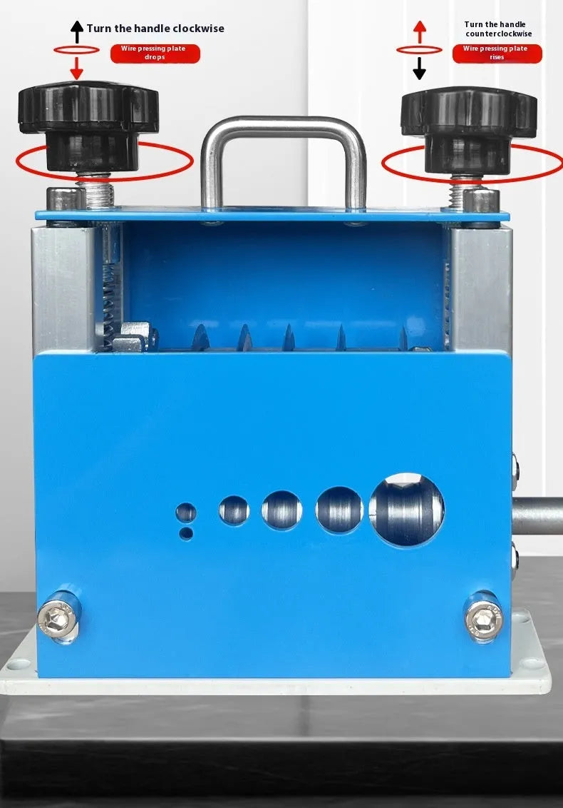 SD-017 manual wire stripping machine with adjustable blades for 0.5-17mm wires.