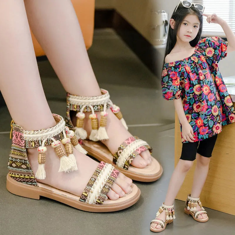 Retro children's roman sandals with beaded detail and back zipper in black