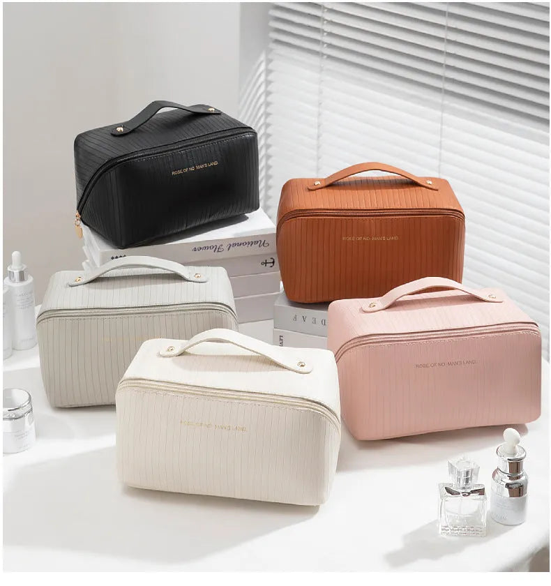 22.5cm vertical pattern pillow makeup bag in PU material with cubic shape