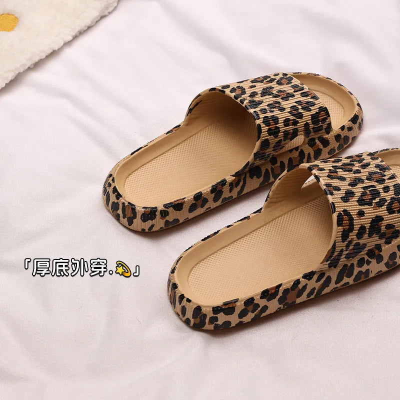 Leopard print EVA slippers with thick sole in Korean couples sandal style