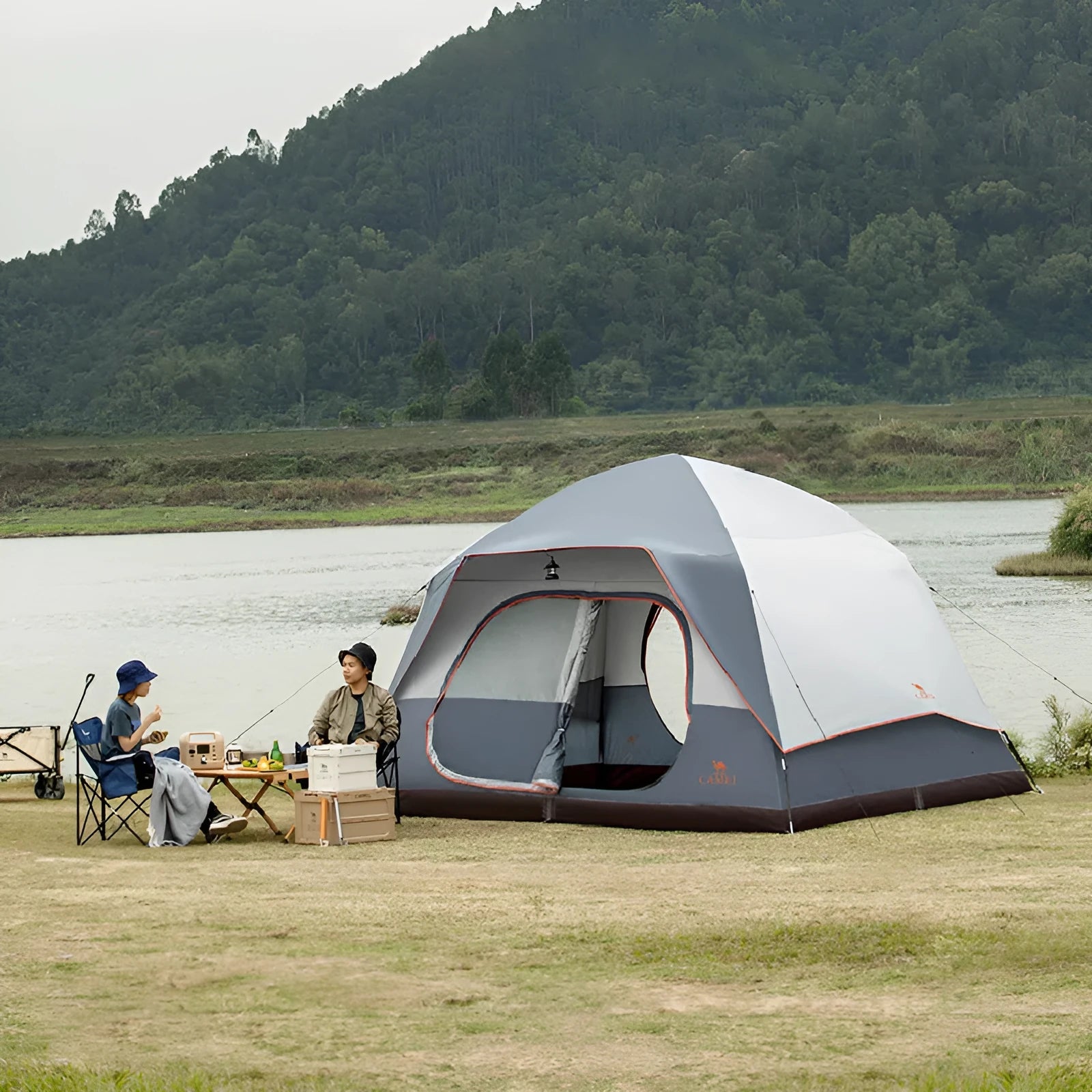 Titanium gray quick-build outdoor tent with glass poles, 305x260x185cm size, for 6-8 person camping