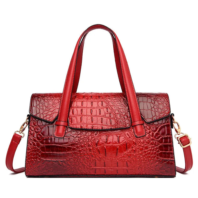 Polyester shoulder messenger bag in horizontal square shape with single strap and interior lining