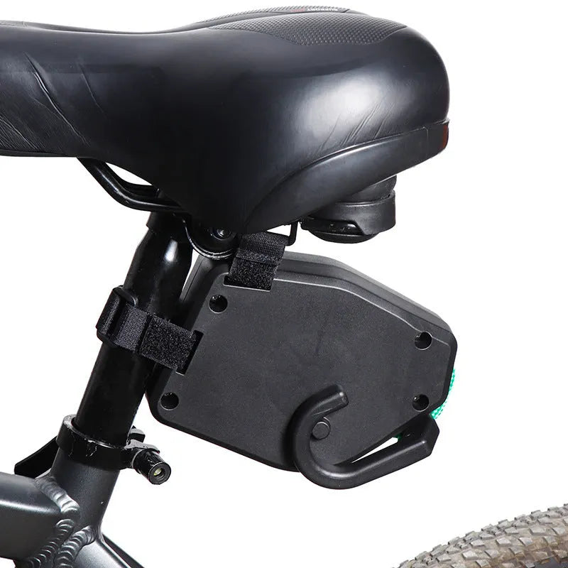 Black plastic mountain bike trailer traction device with adjustable trailer rope for child transport
