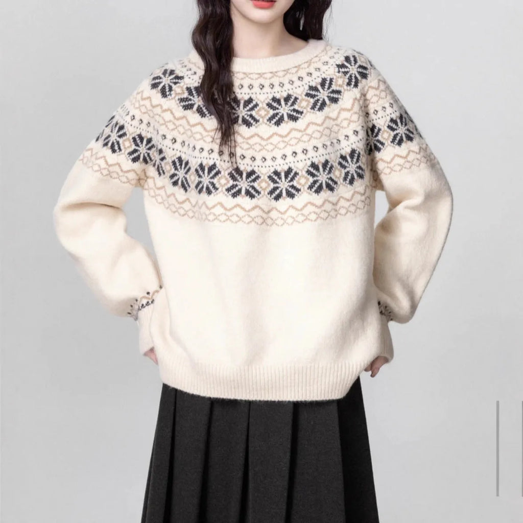 Women's milky white vintage fair island geometric knit pullover sweater with a crew neck and long sleeves.