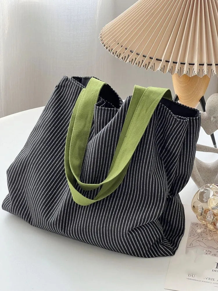 Canvas multi-layer tote shoulder bag in plaid or striped colours with compartments