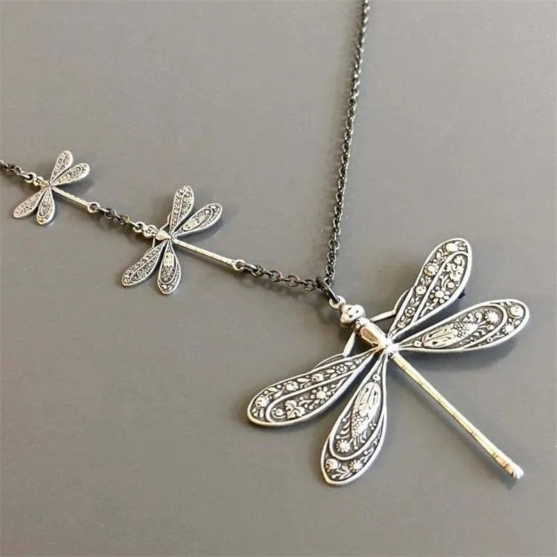 Retro creative carved stitching dragonfly pendant necklace in ancient silver alloy