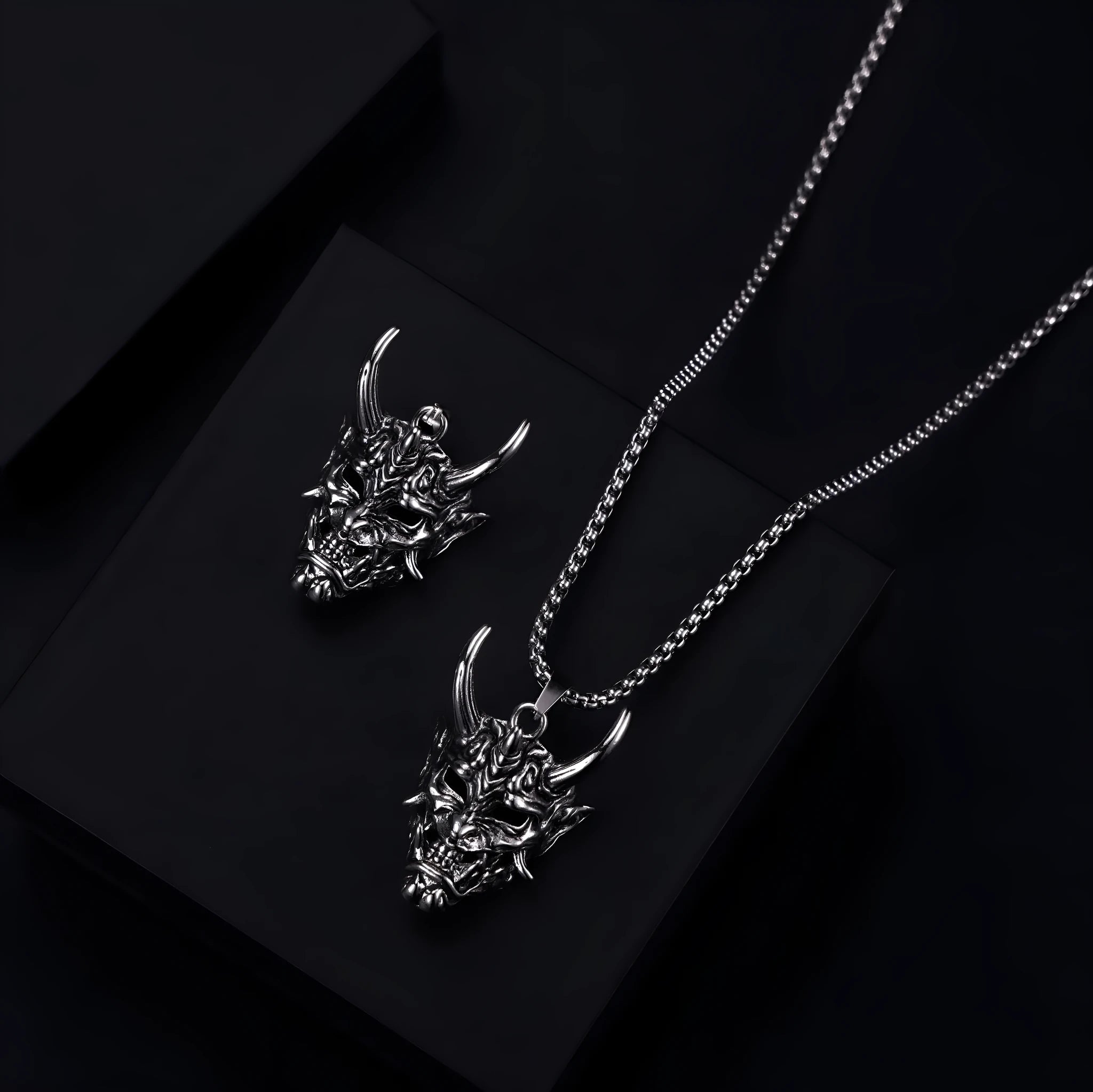 Men's silver-toned vintage necklace with a personalised 40mm alloy pendant on a matching chain.