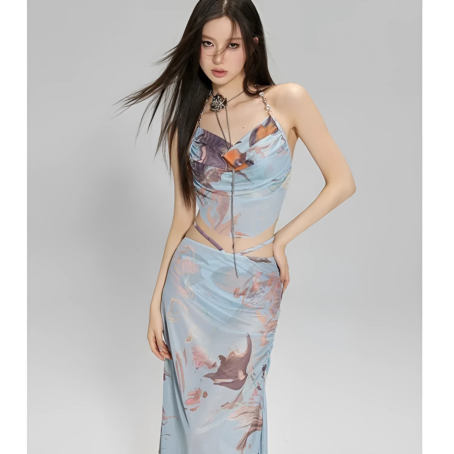 Blue women's three-piece bikini set with diamond chain split design and backless briefs.