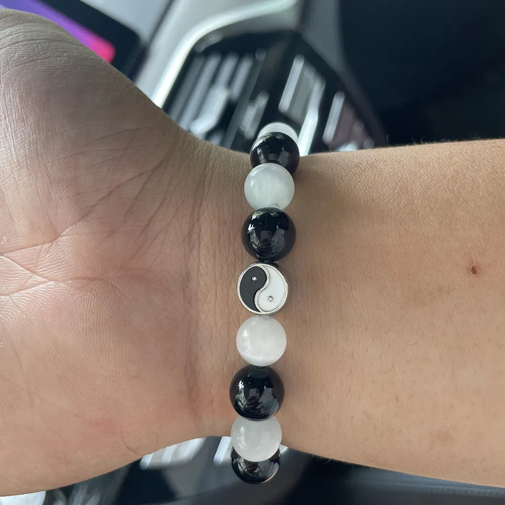 Natural opal agate Chinese Tai Chi beaded bracelet with 10mm polished stone beads and black agate details