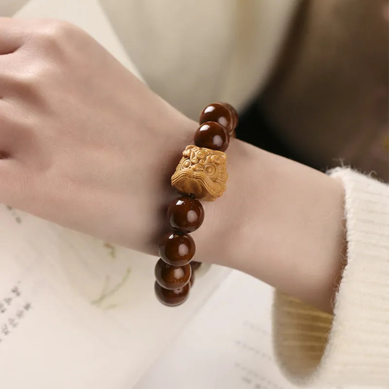 Ivory nut lion round beads hand-woven bracelet national style retro design