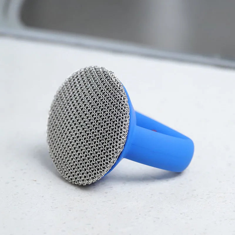 Cast iron scrubber with 316 stainless steel round chainmail head and silicone handle in red, blue, or black