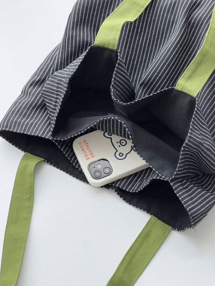 Canvas multi-layer tote shoulder bag in plaid or striped colours with compartments