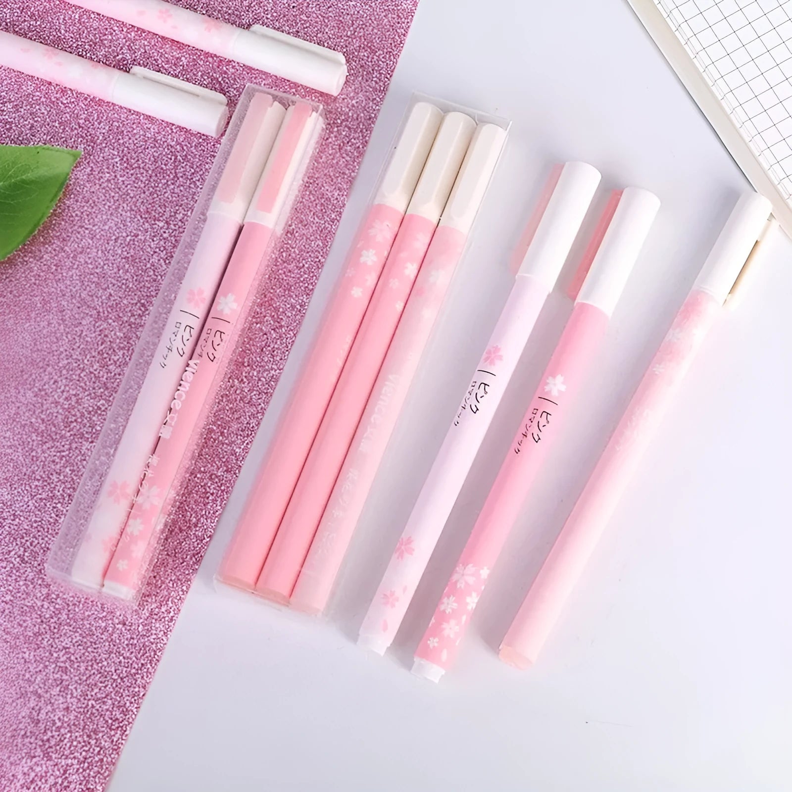 Sakura gel pen set showing 0.35mm and 0.5mm tip sizes in plastic refillable design