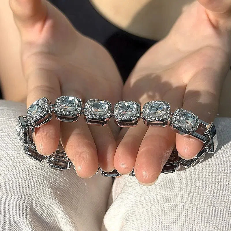 Hip-hop unisex full diamond geometric alloy bracelet in 18CM size on white background