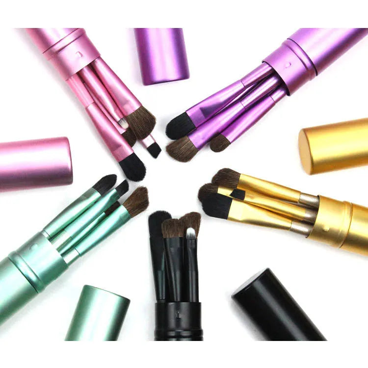 Makeup brush with soft synthetic fibre bristles, available in black, gold, green, pink and purple for professional, family or travel use