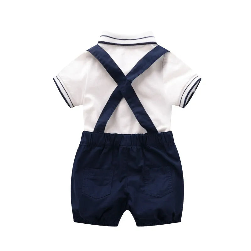 Baby gentleman's short sleeve bodysuit in neutral colour for spring summer with trimmed threads