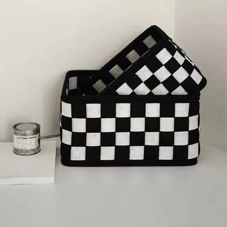 Checkerboard woven felt storage basket with folding design measuring 37x29x19.5cm