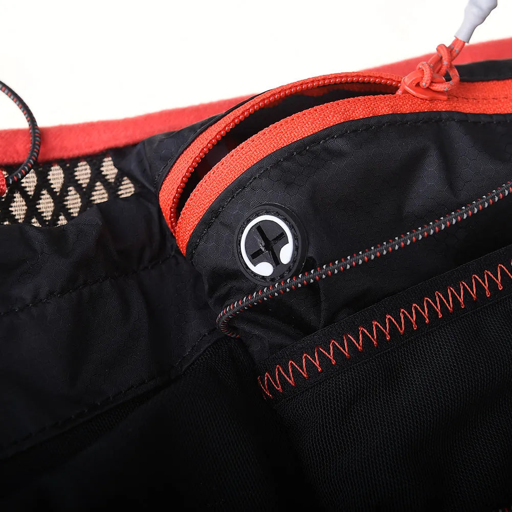Leisure sports belt waist bag holding a 500ml bottle, available in Black Blue and Black Red, sizes L and XL.