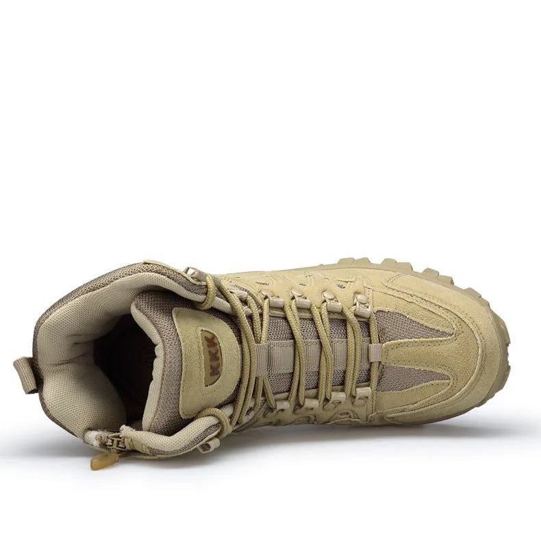 Men's black US Army Delta tactical boots with rubber sole for outdoor hiking and sports.