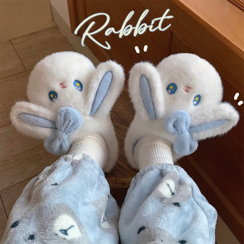 White cartoon pattern indoor confinement slippers with EVA sole and artificial wool lining