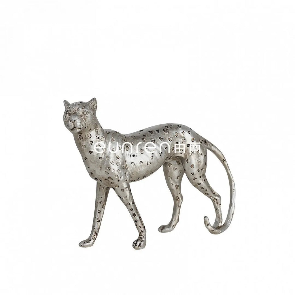 Leopard resin home ornament in American leopard colour with three design options