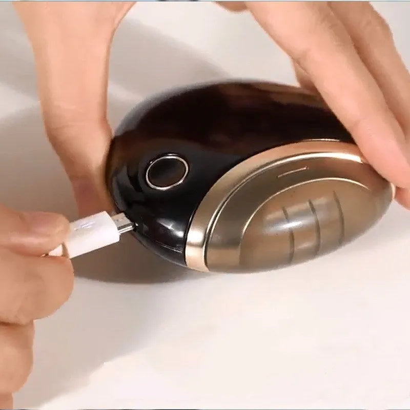 iMoll Magic S electric nail clippers in black with ABS metal plating and USB charging port