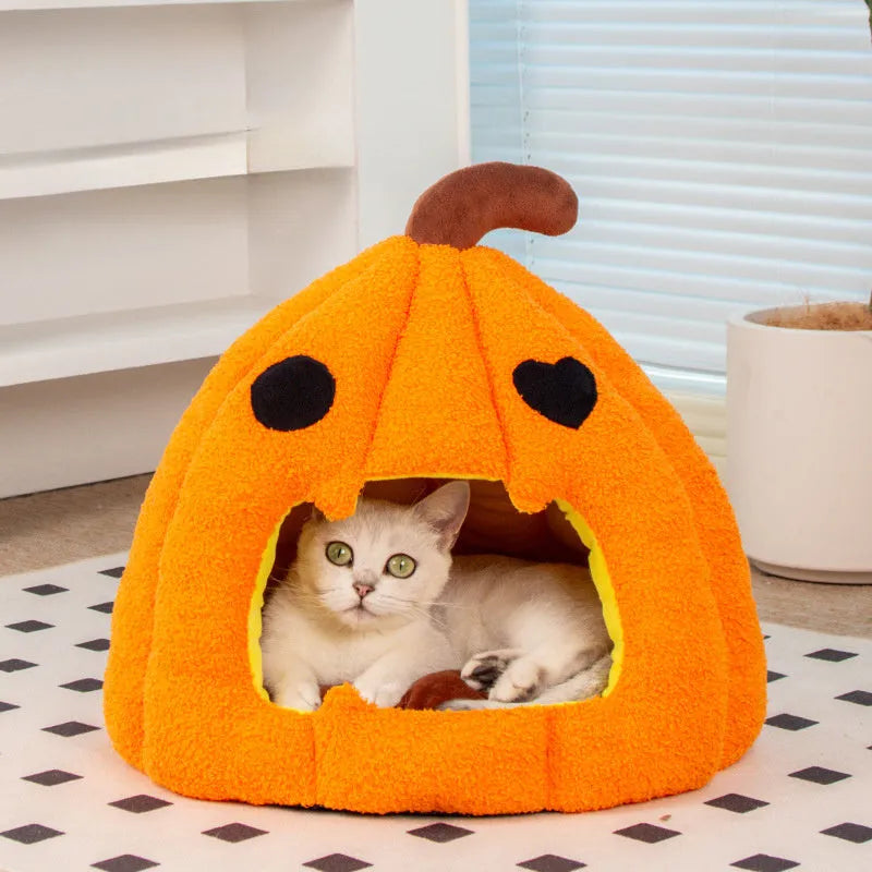 Orange cat nest sleeping hut made of PP cotton with pumpkin shape, 40cm size for small pets