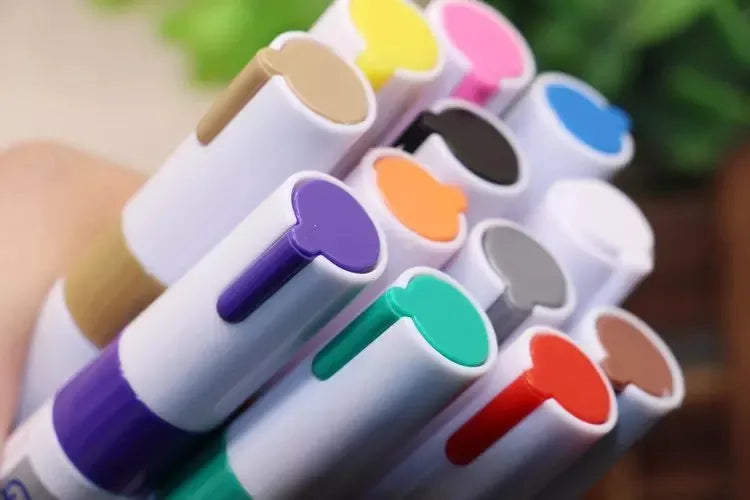 Permanent colour marker pen with waterproof non-toxic ink, 14.3 cm, for car tyres treads CDs and metal surfaces