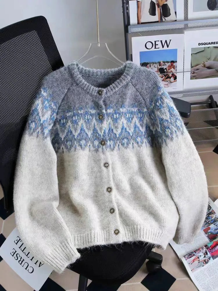 Women's loose-fit jacquard sweater coat in beige, brown, or navy blue with long sleeves.