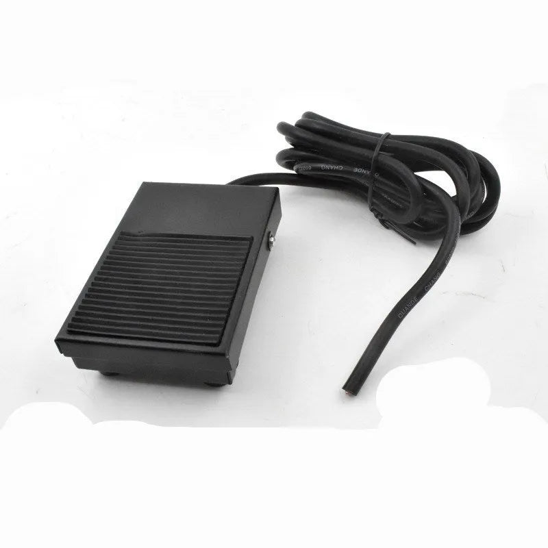 Metal body welding foot switch with rubber padding and 2m cable