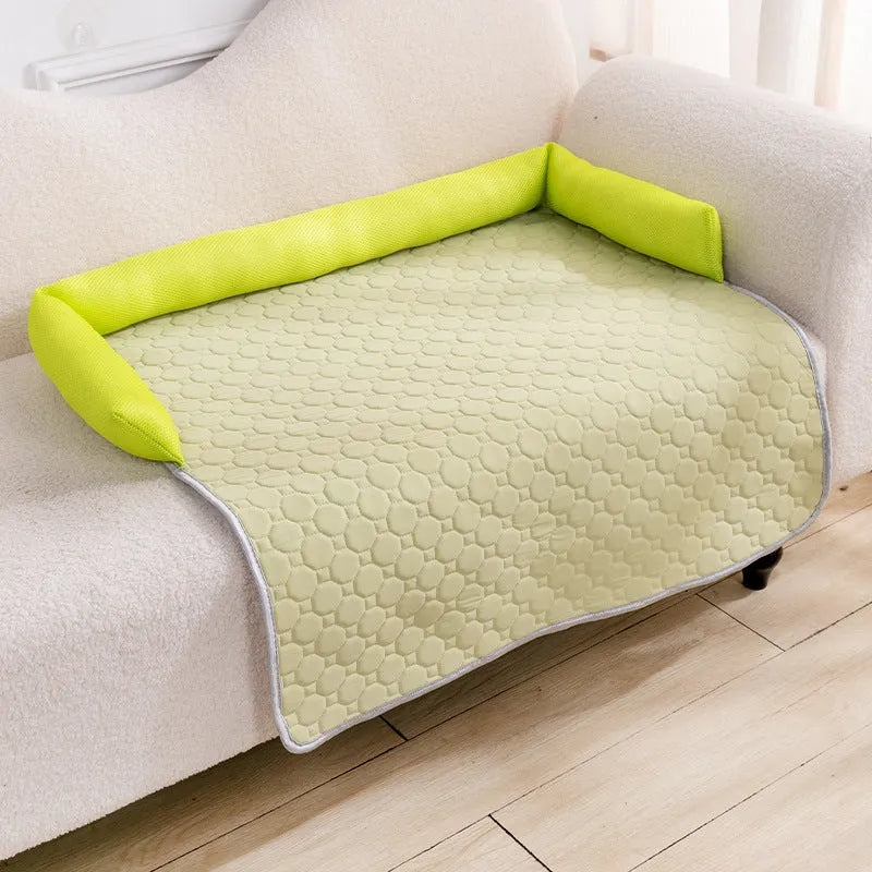 Pet sofa cushion in light grey, 75x75cm Ice Silk cooling mat for dogs and cats