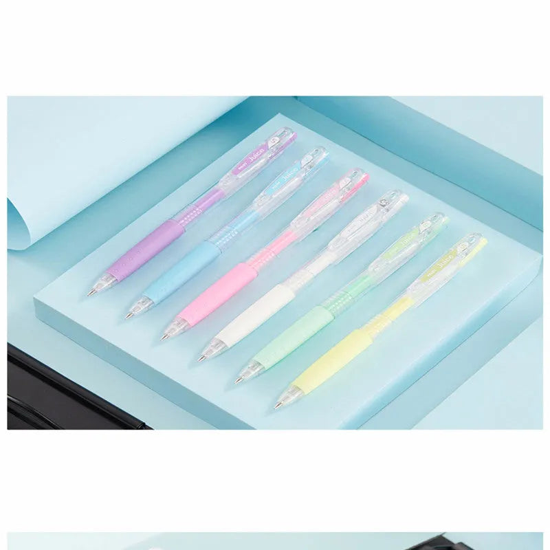 Baiguole 0.5mm gel pen showing metallic gold and silver colours alongside conventional black and blue options