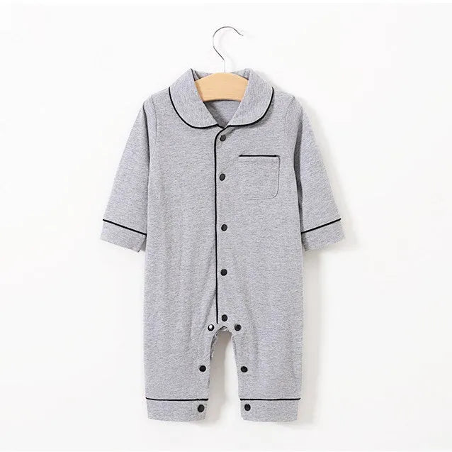 Solid colour baby cotton onesie pyjama in grey, long sleeve with single-breasted closure