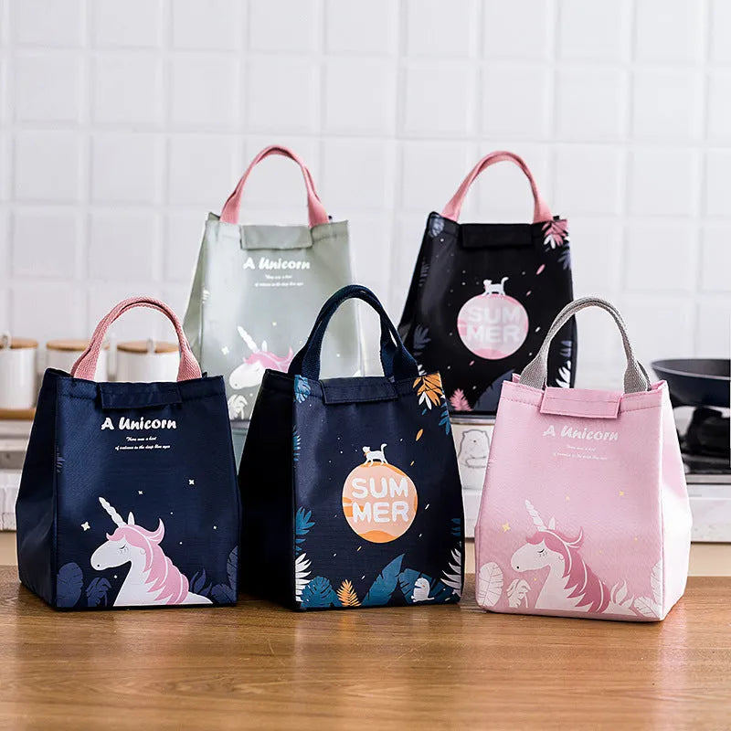 Insulated Oxford cloth lunch bag with shoulder strap in printed designs for office workers