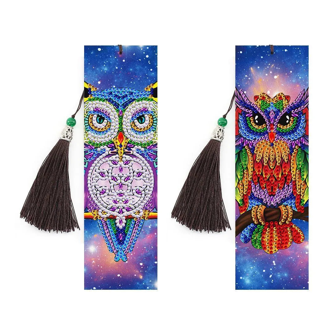 5D diamond painting DIY bookmark kit showing resin diamonds, 6x21cm PU canvas with pendant, and colour set options