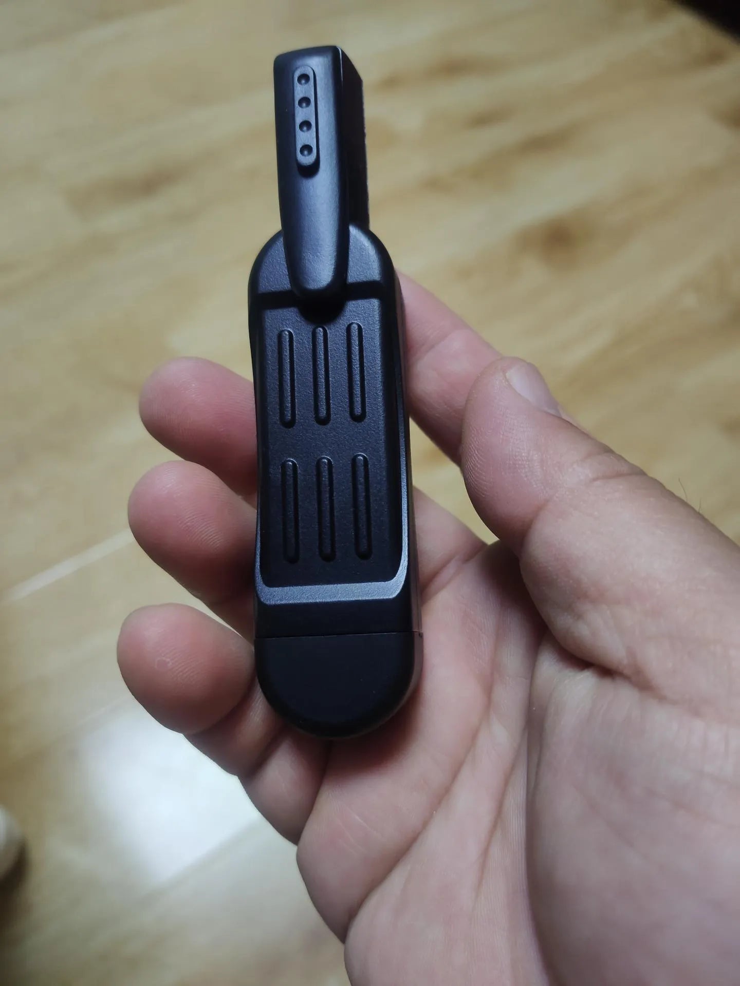 1080P HD hidden spy mini pocket pen camera in black with 8MP lens motion detection and built-in microphone