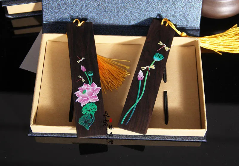 Chinese style sandalwood bookmark with painted lotus and landscape flowers design