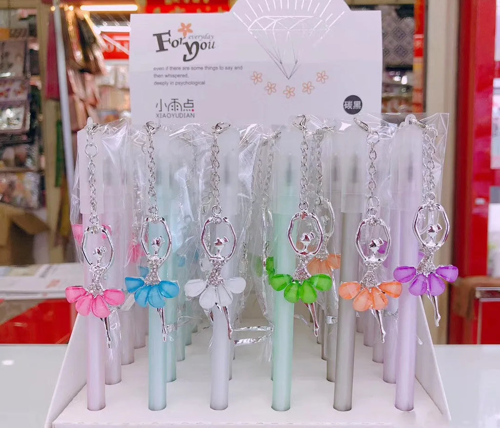 Little Angel Girl Water Pendant Gel Pen with decorative water feature and 0.5mm fine tip