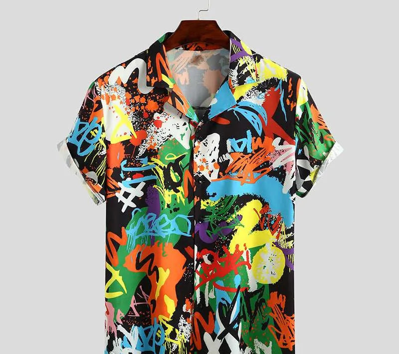Men's short sleeve printed summer shirt in chemical fibre blend with 95% polyester, black or white, sizes S to 3XL