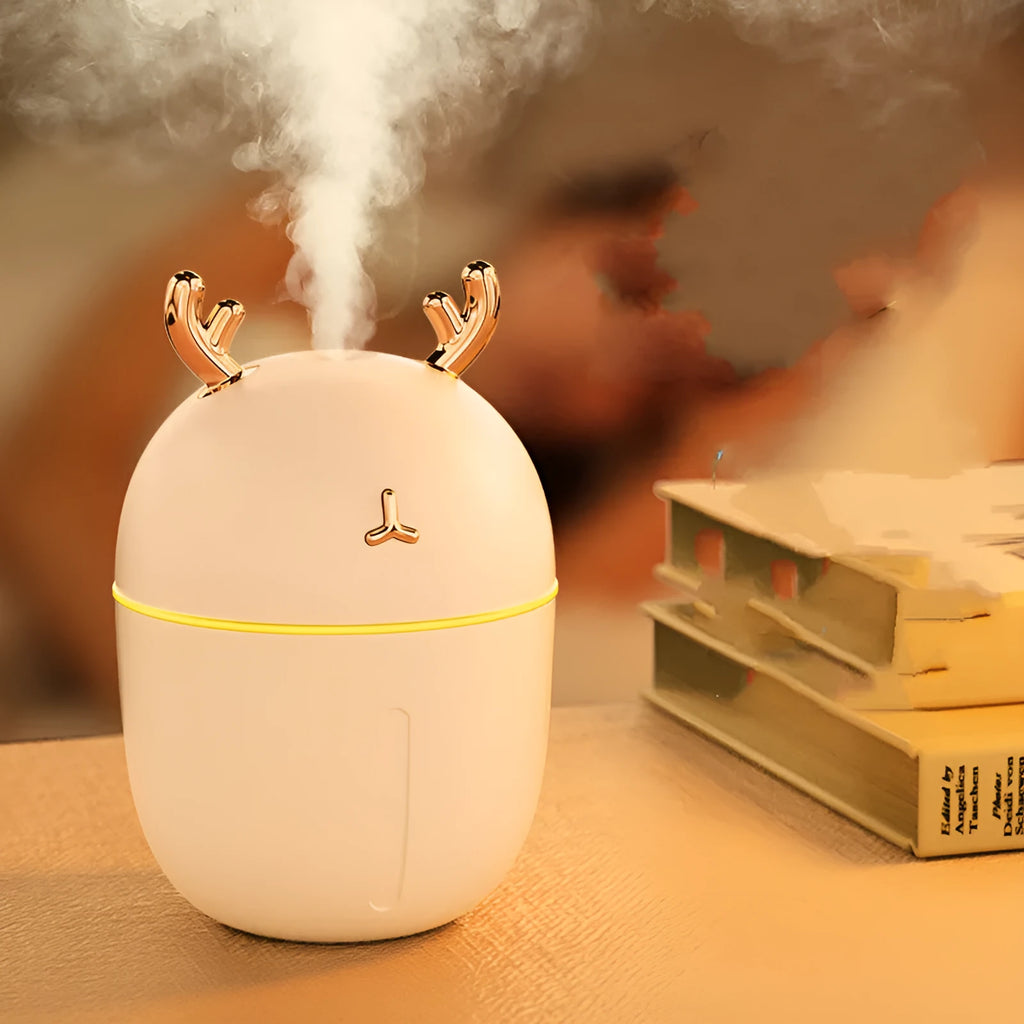 Cute pet-style mini USB humidifier in blue with 300ml tank and 50ml per hour spray