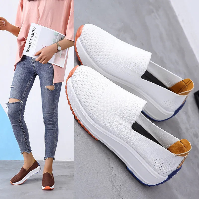 Women's light casual running shoes with mesh upper and composite sole in white