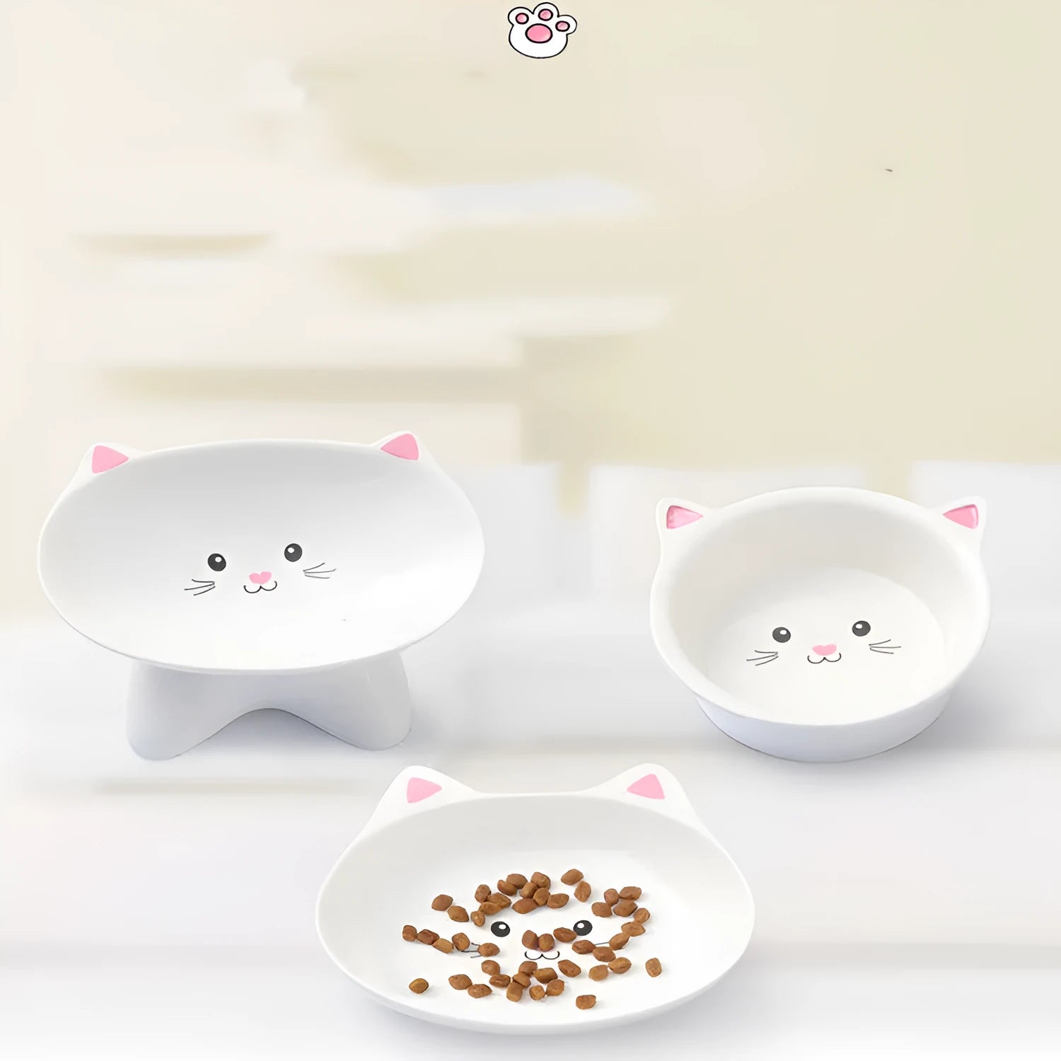 Ceramic small cat face shape pet food bowl in white porcelain, suitable for cats and small dogs
