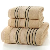 Pure cotton bath towel set with large bath towel and two hand towels in yarn-dyed fabric