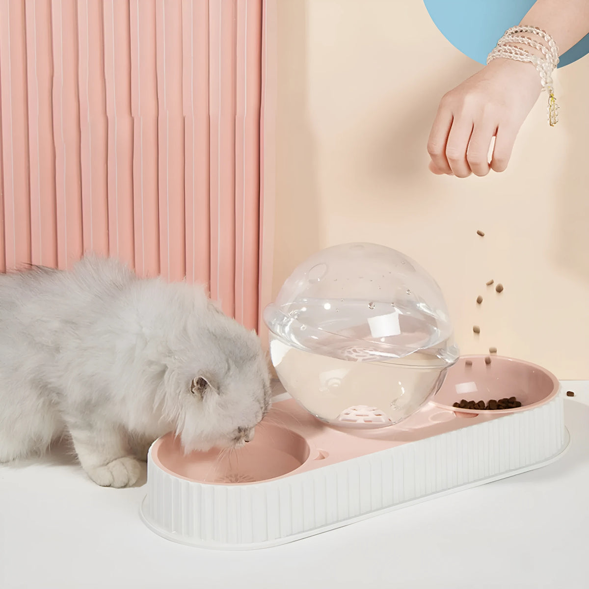 Automatic pet water feeder in pink, green, or grey with 1.5L water capacity and 300ml grain storage, 157*171mm