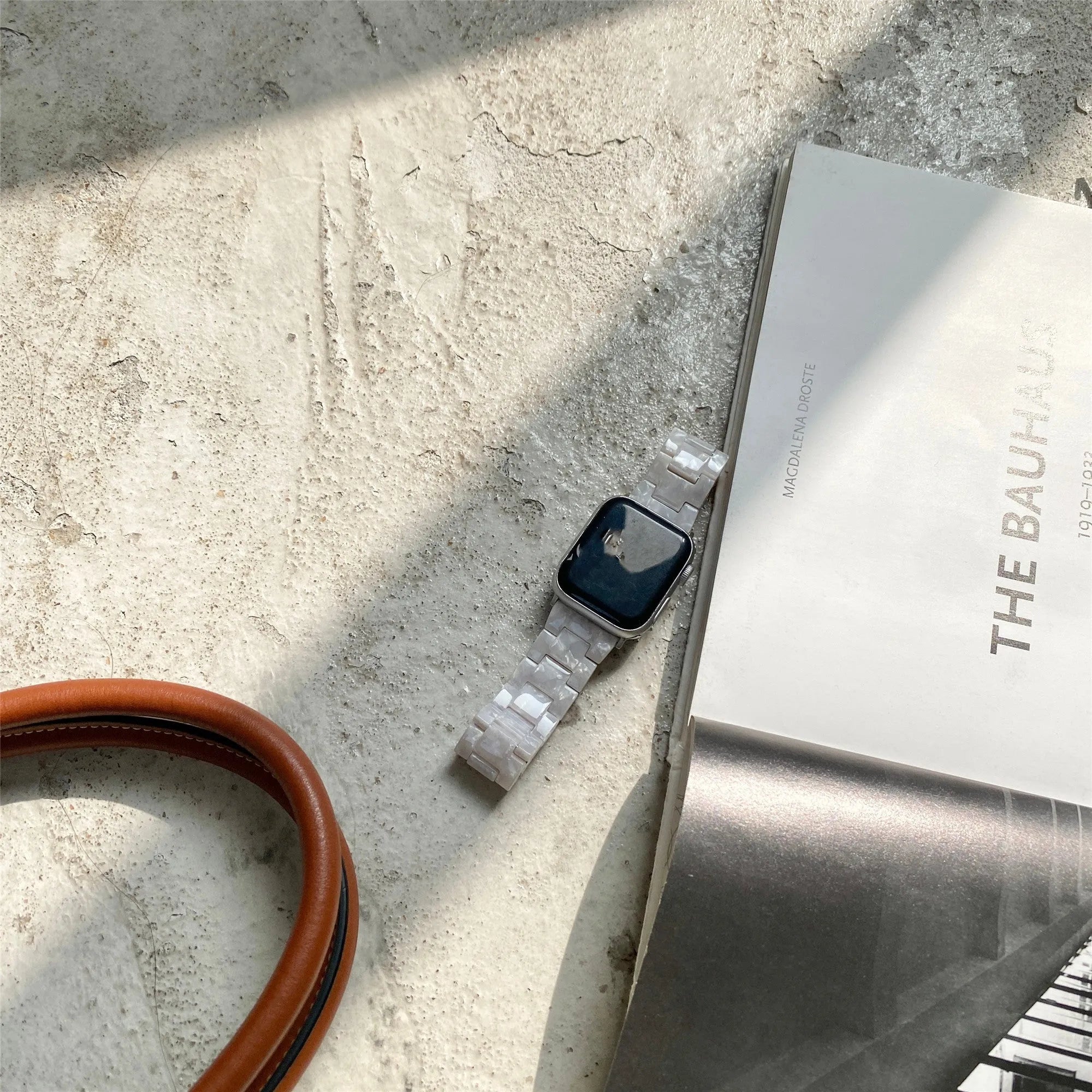 White shell pattern resin strap for Apple Watch Series 1-5 with environmentally friendly lightweight construction