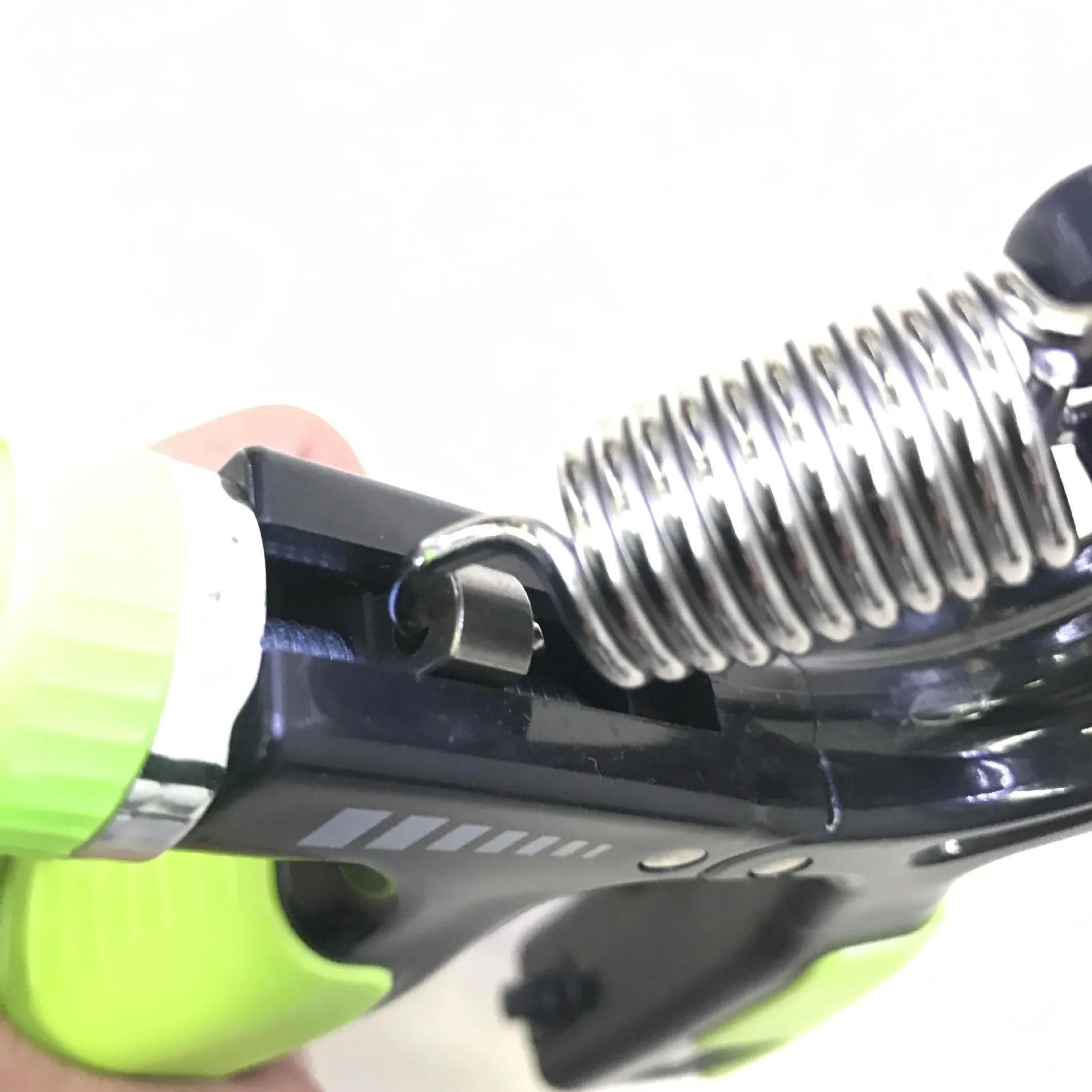 Counting adjustable gripper with TPR anti-slip grip in black, green, red, blue colours