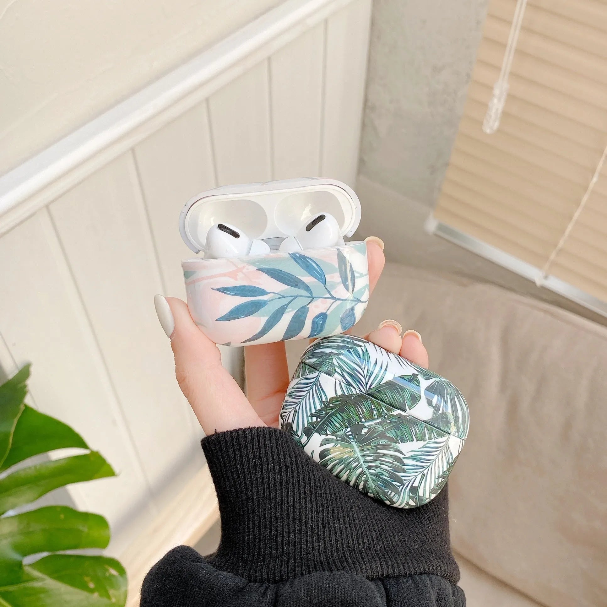 Banana leaves design TPU protective case for Apple AirPods and AirPods Pro in blue and green colour options