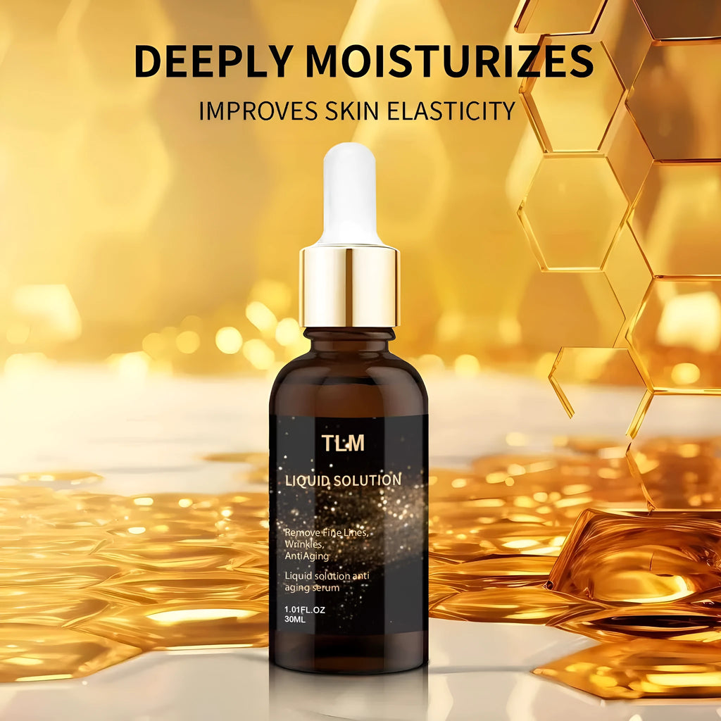 30 ml facial moisturising liquid bottle with hyaluronic acid and glycerin, 9 cm height.